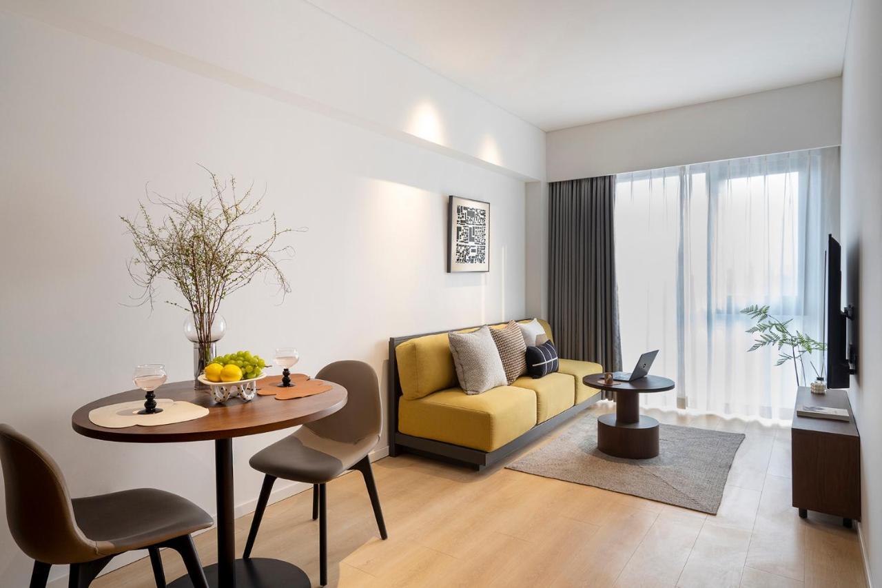 Base-Beijing Wangfujing Serviced Apartment- In Hutong &Bike Rental &Close To Forbidden City, Tian'Anmen Square &Subway Nearby &Free Coffee &Washing Machine,Kitchen &Restaurant Discount &English Speaking &High Speed Free Wifi Exteriör bild